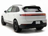 Certified 2025 Porsche Cayenne image 3