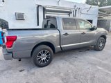 Used 2022 Nissan Titan SV image 4
