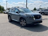 New 2025 Nissan Pathfinder Platinum image 2