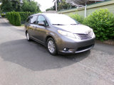 Used 2011 Toyota Sienna XLE image 3