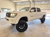 Used 2010 Toyota Tacoma 4x4 Double Cab image 2
