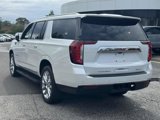 Used 2022 GMC Yukon XL SLT w/ SLT Premium Package image 5