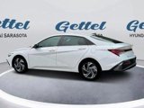New 2025 Hyundai Elantra SEL image 4