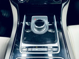 Used 2017 Jaguar XE Premium image 5
