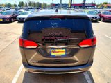 Used 2017 Chrysler Pacifica Touring-L image 6
