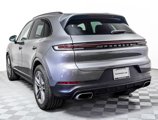 Certified 2025 Porsche Cayenne image 3