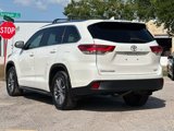 Used 2018 Toyota Highlander XLE image 4