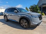 New 2025 Nissan Pathfinder Platinum w/ Black Appearance Package image 2