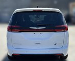 New 2025 Chrysler Pacifica Select image 4