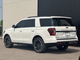 Used 2024 Ford Expedition Limited image 3