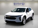 Used 2025 Chevrolet Trax LS image 2