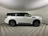 New 2025 INFINITI QX80 Luxe image 3
