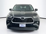 Used 2023 Toyota Highlander XLE image 2