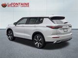New 2025 Mitsubishi Outlander SE image 3