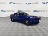 Used 2019 Dodge Challenger SXT image 2