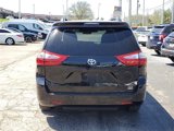 Used 2017 Toyota Sienna XLE Premium image 4