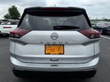 Used 2025 Nissan Rogue SV image 4