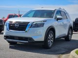 New 2025 Nissan Pathfinder SL image 3