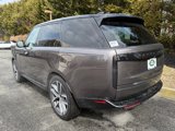 New 2025 Land Rover Range Rover SE image 3