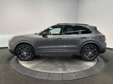 Used 2025 Porsche Cayenne image 2