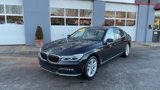 Used 2018 BMW 750i xDrive image 2