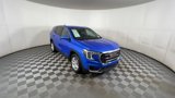 Used 2024 GMC Terrain SLE image 2