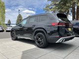 New 2025 Volkswagen Atlas Peak Edition SE image 4
