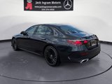 Used 2025 Mercedes-Benz E 350 4MATIC Sedan image 3