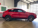 Used 2021 Porsche Cayenne Coupe image 4