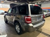 Used 2010 Ford Escape XLT image 4