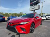 Used 2020 Toyota Camry SE image 2