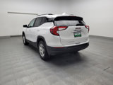 Used 2023 GMC Terrain SLE w/ Driver Convenience Package image 5