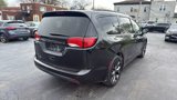 Used 2019 Chrysler Pacifica Touring-L image 5