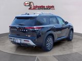 New 2025 Nissan Pathfinder SL w/ SL Premium Package image 4