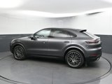 Certified 2022 Porsche Cayenne Coupe image 3