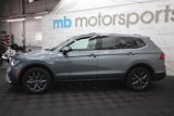 Used 2022 Volkswagen Tiguan SE w/ Panoramic Sunroof Package image 2