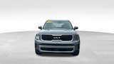 Used 2023 Kia Telluride EX w/ EX Captain's Chair Package image 2