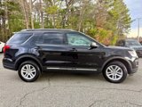 Used 2019 Ford Explorer XLT image 4
