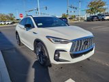 New 2025 INFINITI QX55 Essential image 3