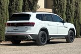 New 2025 Volkswagen Atlas Peak Edition SE image 4
