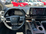 Used 2022 Toyota Sienna XLE image 3