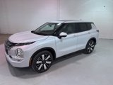 New 2025 Mitsubishi Outlander SE image 3
