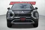 New 2025 Mitsubishi Outlander SE image 2