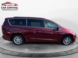 Used 2020 Chrysler Voyager Lxi image 6