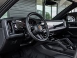 Certified 2025 Porsche Cayenne image 4