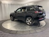 Used 2023 Jeep Grand Cherokee Limited image 5
