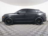 Certified 2024 Porsche Cayenne Coupe image 2