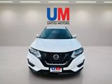 Used 2017 Nissan Rogue SV image 2