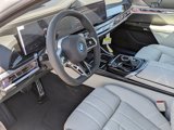 New 2026 BMW 750e xDrive image 3