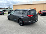 Used 2018 Chrysler Pacifica Touring-L Plus image 5